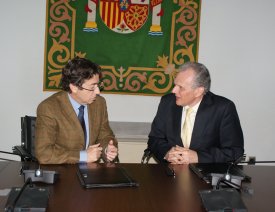 El Secretario General de la FEMP, Ángel Fernández, y el Presidente del Consejo General del Notariado, José Manuel García, firmaron el acuerdo.